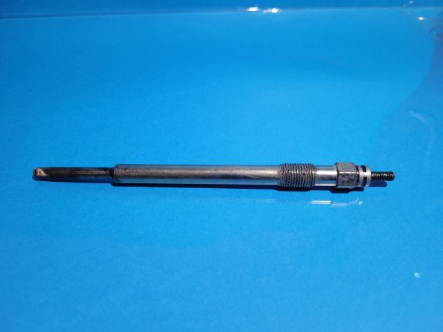 bontott FORD MONDEO III Izzító/Gyújtó Gyertya