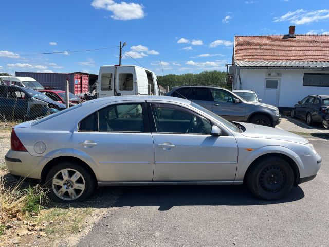 bontott FORD MONDEO III Jobb első Ablak Légterelő