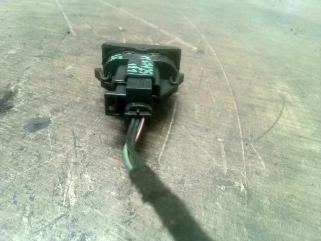 bontott FORD MONDEO III Jobb első Ablakemelő Kapcsoló