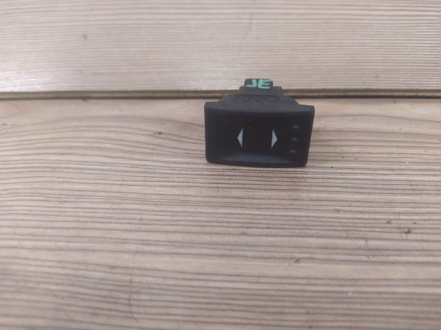 bontott FORD MONDEO III Jobb első Ablakemelő Kapcsoló