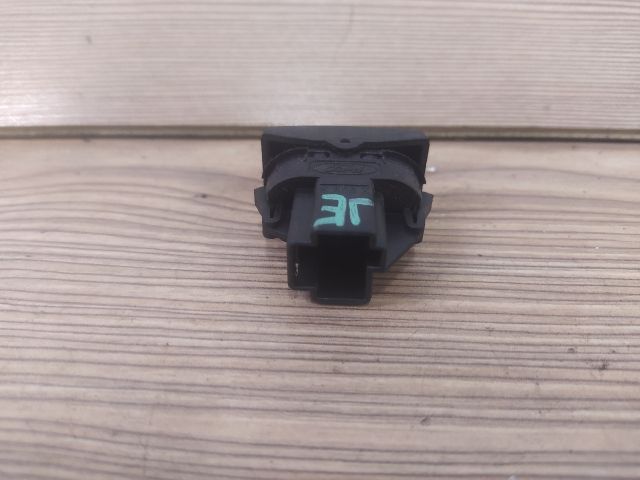 bontott FORD MONDEO III Jobb első Ablakemelő Kapcsoló