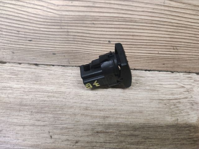 bontott FORD MONDEO III Jobb első Ablakemelő Kapcsoló