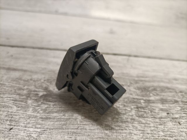 bontott FORD MONDEO III Jobb első Ablakemelő Kapcsoló