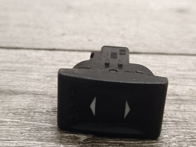 bontott FORD MONDEO III Jobb első Ablakemelő Kapcsoló