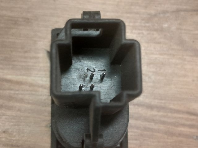 bontott FORD MONDEO III Jobb első Ablakemelő Kapcsoló