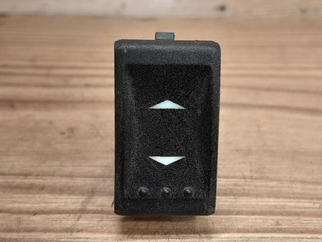 bontott FORD MONDEO III Jobb első Ablakemelő Kapcsoló