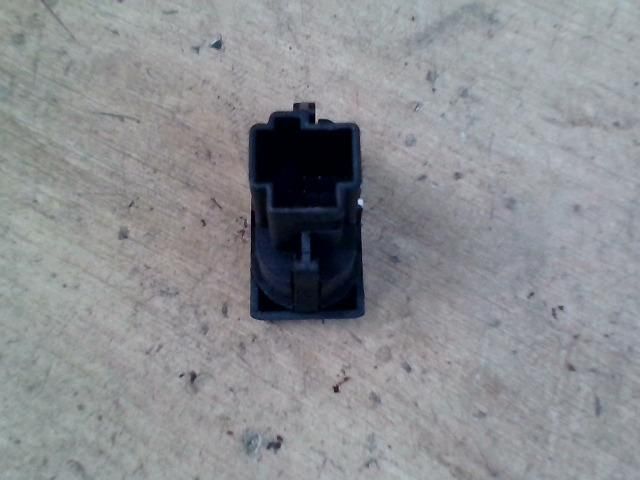 bontott FORD MONDEO III Jobb első Ablakemelő Kapcsoló