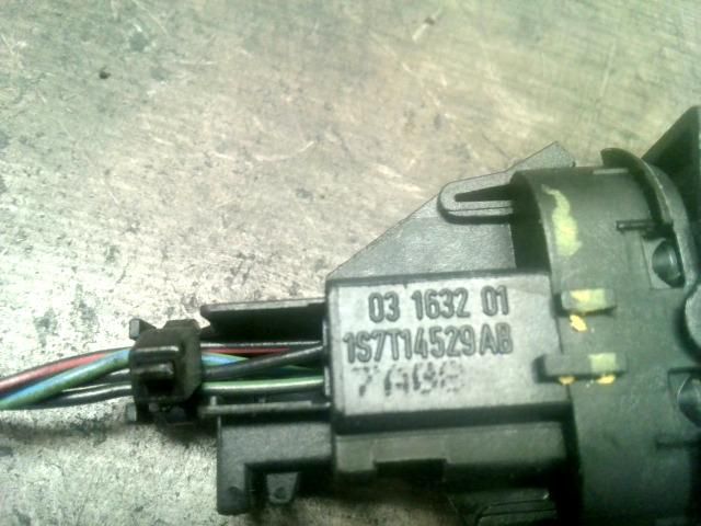 bontott FORD MONDEO III Jobb első Ablakemelő Kapcsoló