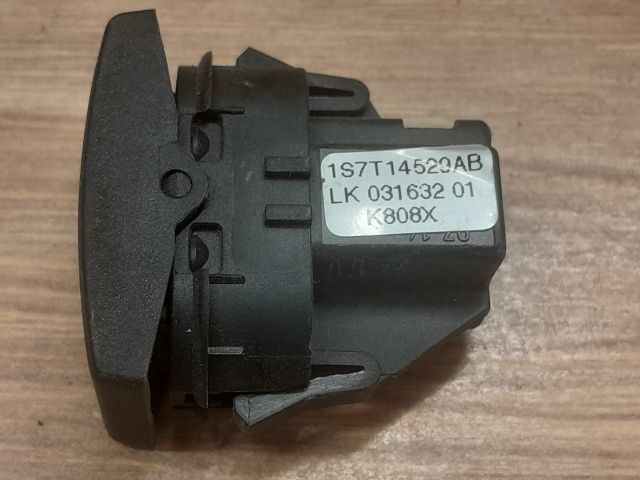 bontott FORD MONDEO III Jobb első Ablakemelő Kapcsoló