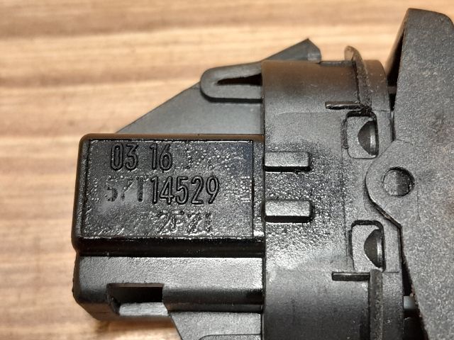 bontott FORD MONDEO III Jobb első Ablakemelő Kapcsoló