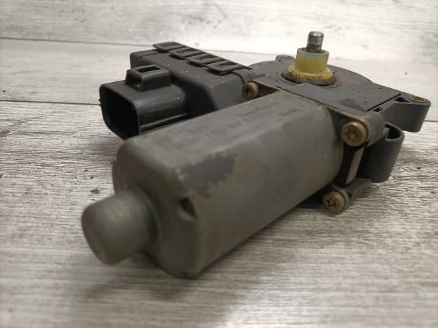 bontott FORD MONDEO III Jobb első Ablakemelő Motor