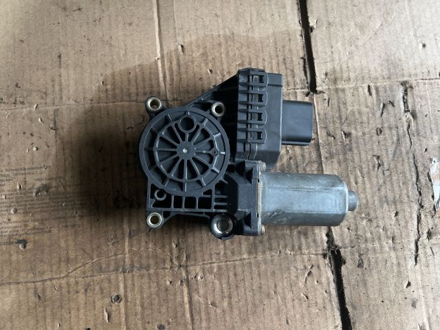 bontott FORD MONDEO III Jobb első Ablakemelő Motor