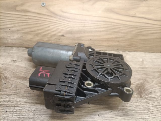 bontott FORD MONDEO III Jobb első Ablakemelő Motor