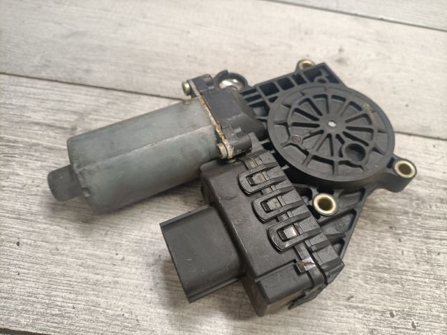 bontott FORD MONDEO III Jobb első Ablakemelő Motor