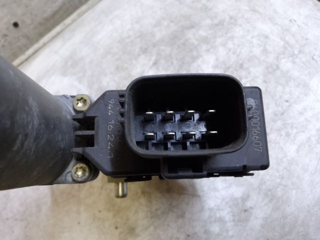 bontott FORD MONDEO III Jobb első Ablakemelő Motor