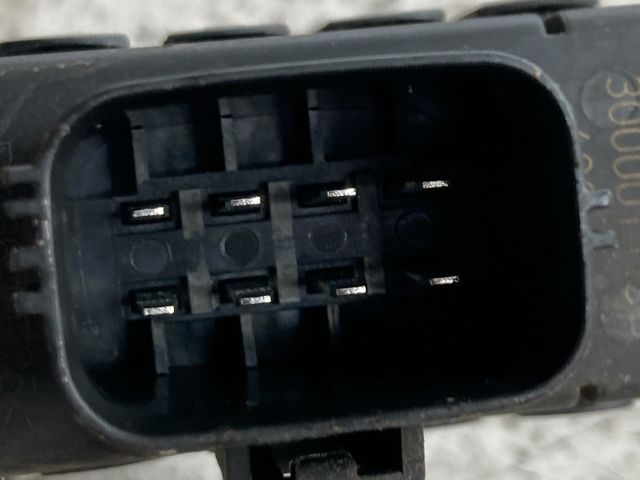 bontott FORD MONDEO III Jobb első Ablakemelő Motor