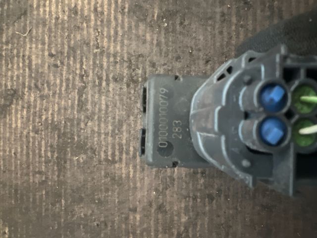 bontott FORD MONDEO III Jobb első Ablakemelő Motor