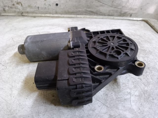 bontott FORD MONDEO III Jobb első Ablakemelő Motor