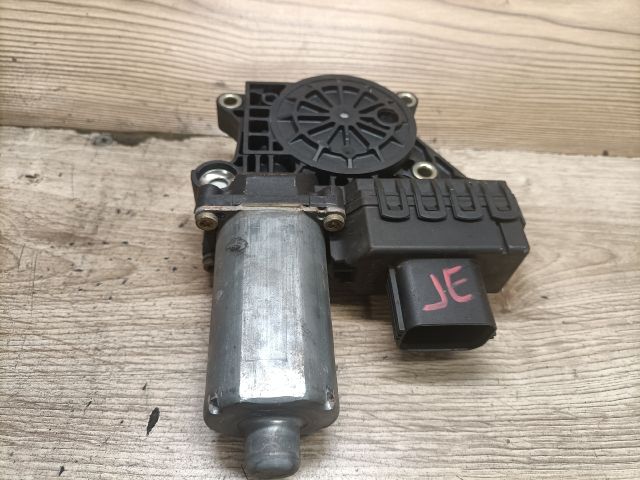 bontott FORD MONDEO III Jobb első Ablakemelő Motor