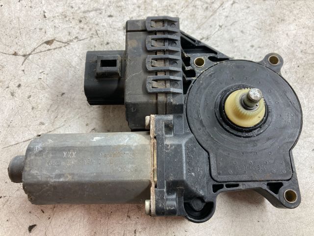 bontott FORD MONDEO III Jobb első Ablakemelő Motor