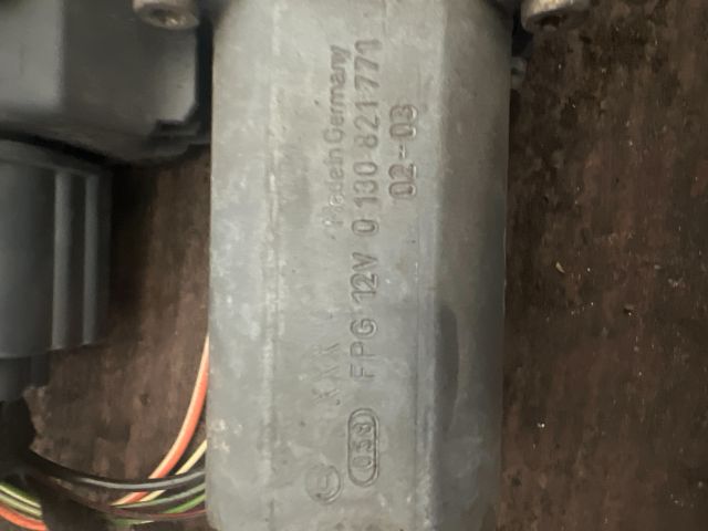 bontott FORD MONDEO III Jobb első Ablakemelő Motor