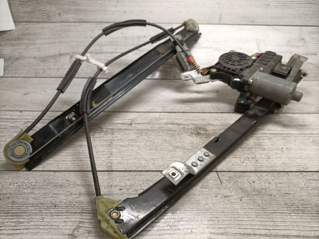 bontott FORD MONDEO III Jobb első Ablakemelő Szerkezet (Elektromos)