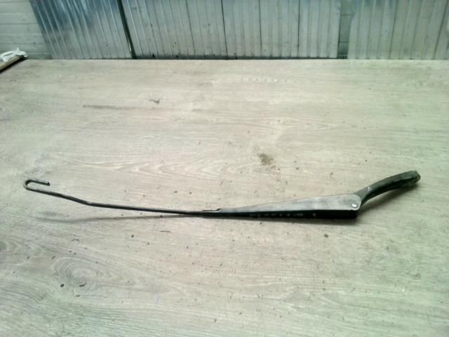 bontott FORD MONDEO III Jobb első Ablaktörlő Kar