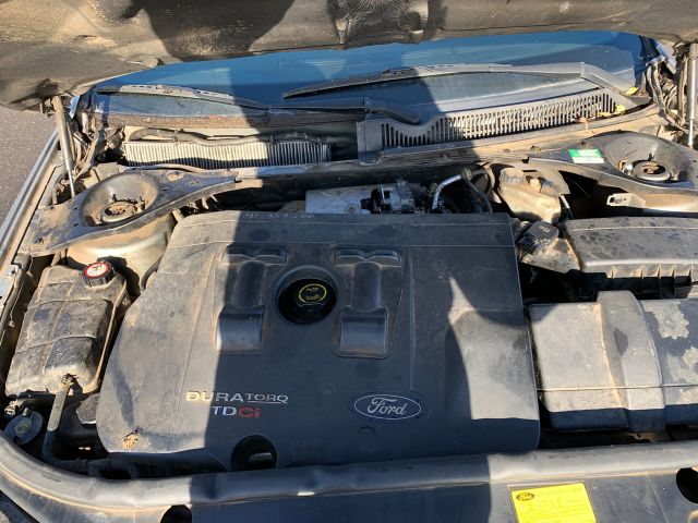 bontott FORD MONDEO III Jobb első Ajtó (Részeivel)