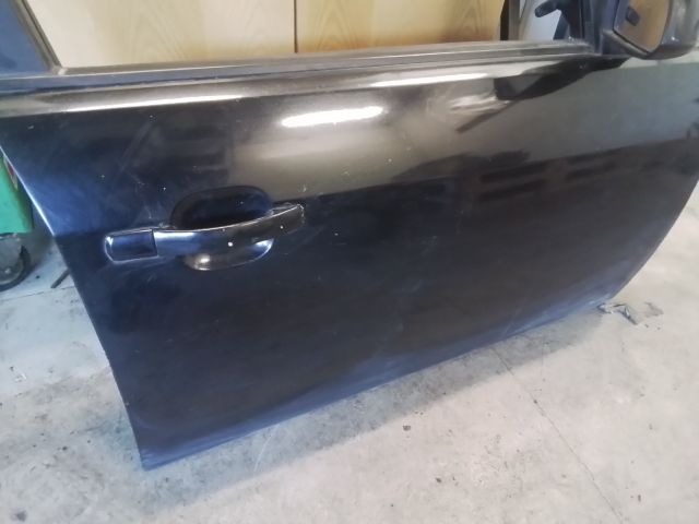 bontott FORD MONDEO III Jobb első Ajtó (Részeivel)