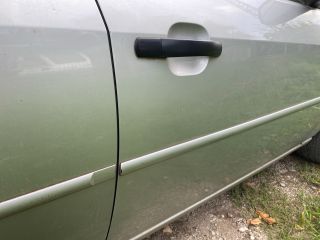 bontott FORD MONDEO III Jobb első Ajtó (Üres lemez)