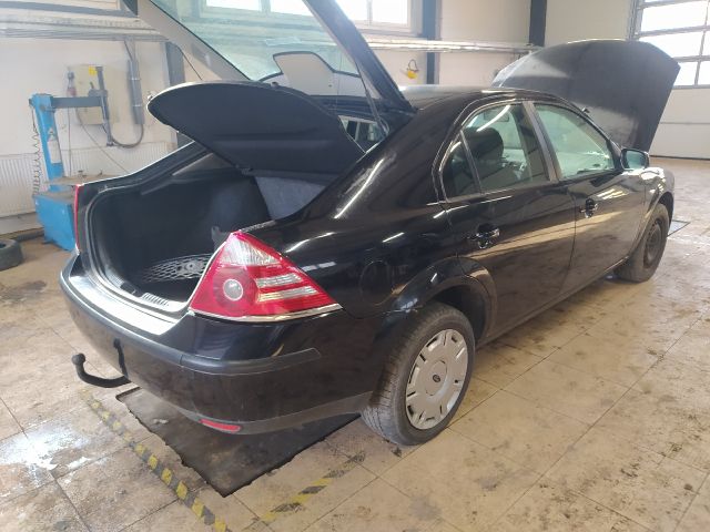 bontott FORD MONDEO III Jobb első Ajtóhatároló