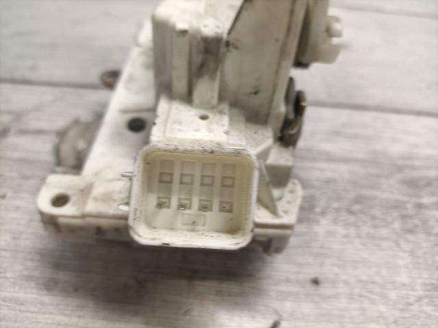 bontott FORD MONDEO III Jobb első Ajtózár