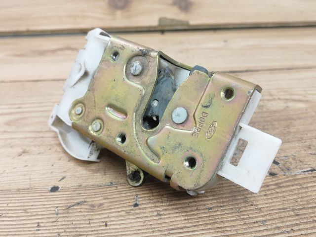 bontott FORD MONDEO III Jobb első Ajtózár