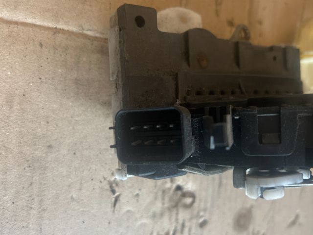 bontott FORD MONDEO III Jobb első Ajtózár