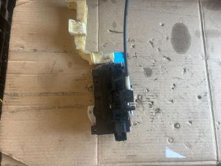 bontott FORD MONDEO III Jobb első Ajtózár