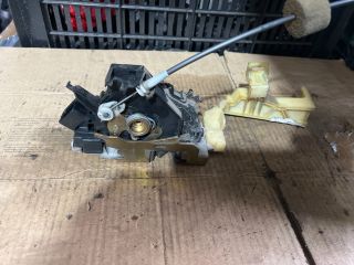 bontott FORD MONDEO III Jobb első Ajtózár