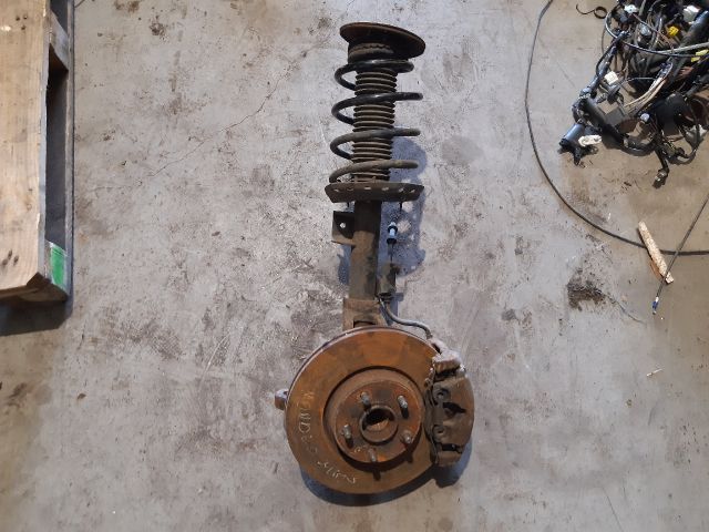 bontott FORD MONDEO III Jobb első Gólyaláb (Lengécsillapító, Rugó)