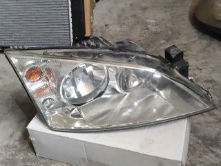 bontott FORD MONDEO III Jobb első Lámpabúra
