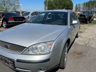 bontott FORD MONDEO III Jobb első Lökhárító Díszléc