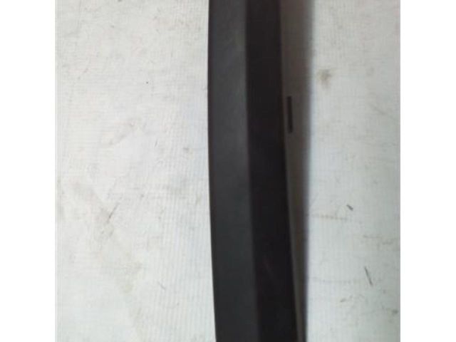 bontott FORD MONDEO III Jobb első Lökhárító Díszléc