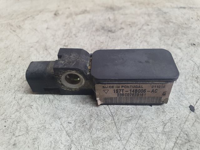 bontott FORD MONDEO III Jobb első Oldal Ütközés Érzékelő