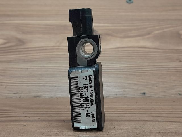 bontott FORD MONDEO III Jobb első Oldal Ütközés Érzékelő