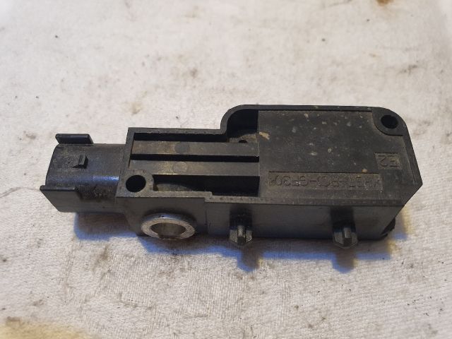 bontott FORD MONDEO III Jobb első Oldal Ütközés Érzékelő