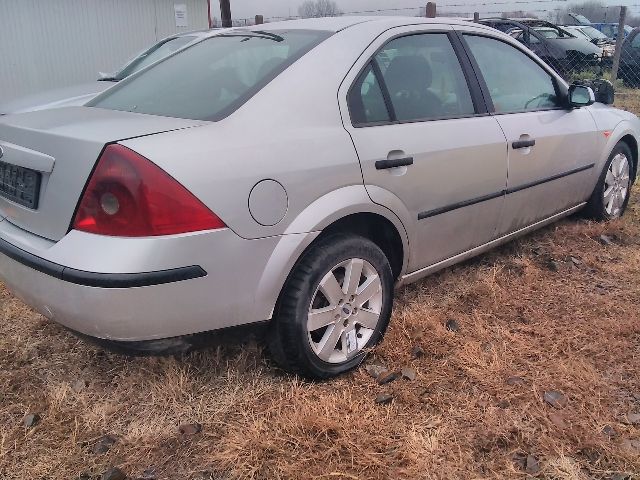 bontott FORD MONDEO III Jobb első Zárbetét