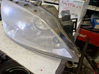 bontott FORD MONDEO III Jobb Fényszóró