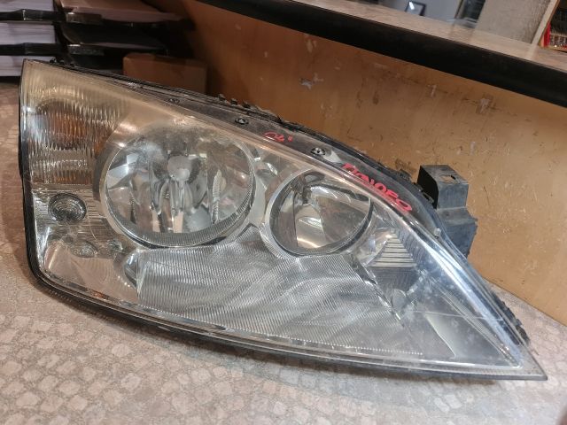 bontott FORD MONDEO III Jobb Fényszóró