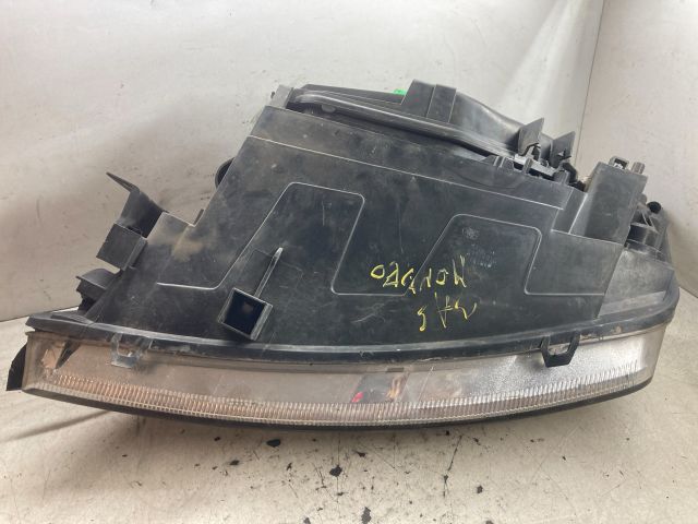 bontott FORD MONDEO III Jobb Fényszóró