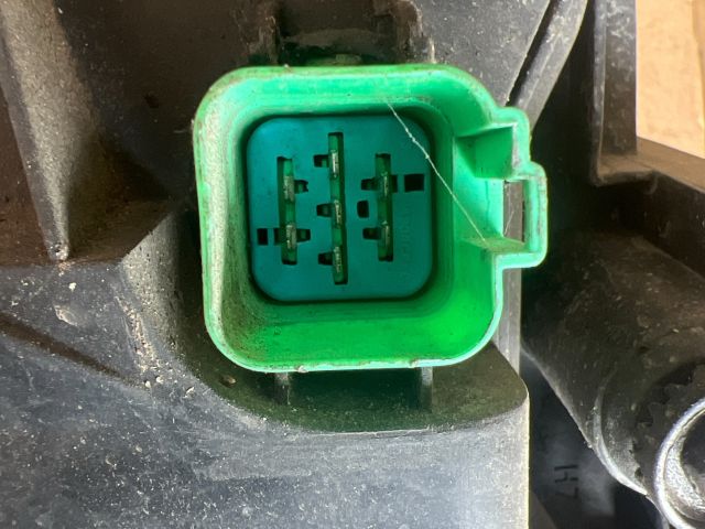 bontott FORD MONDEO III Jobb Fényszóró