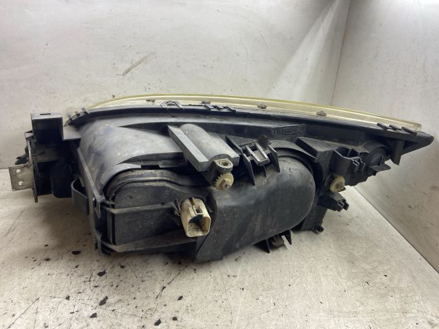 bontott FORD MONDEO III Jobb Fényszóró