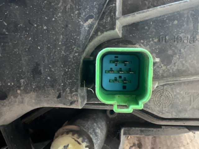 bontott FORD MONDEO III Jobb Fényszóró